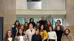 JUST-LISTEN - Profissionais da Justiça: Ouvir e interagir com segurança com crianças traumatizadas e